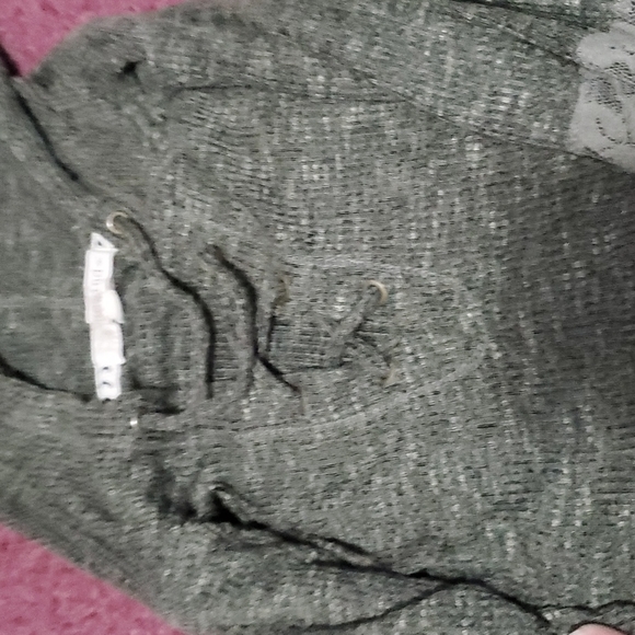 Top - Picture 4 of 4